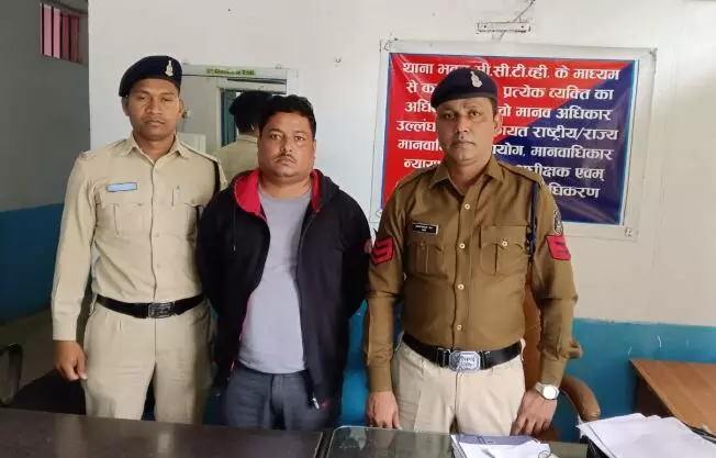 Bilaspur News: ट्यूशन टीचर की शर्मनाक करतूत, आठवीं की छात्रा से कर रहा था अश्लील हरकत और छेड़छाड़…बताने पर जान से मारने की दी धमकी…