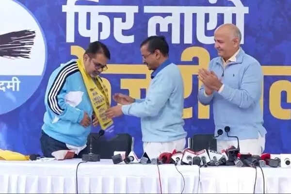 Political news: इस चर्चित मोटिवेशनल स्पीकर ने ने शुरू की राजनीतिक पारी: आप के सदस्य बनें, चुनाव लड़ने की तैयारी