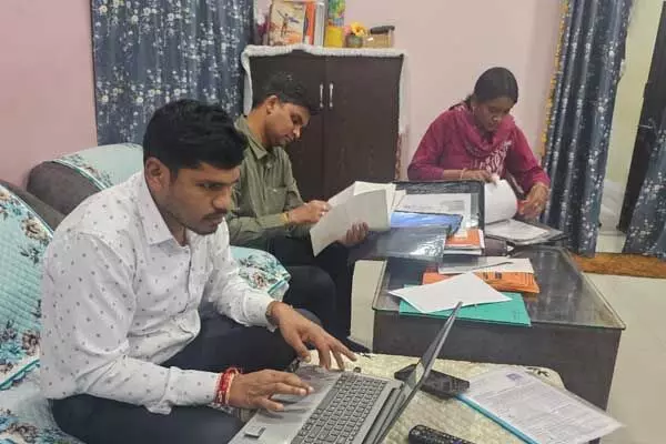 GST Raid: मंत्री ओपी चौधरी को बुलाने की धमकी देने वाले व्यापारी के ठिकानों पर GST का छापा, पुलिस में FIR भी, वायरल हुआ था महिला इंस्पेक्टर को धमकाने वाला ऑडियो