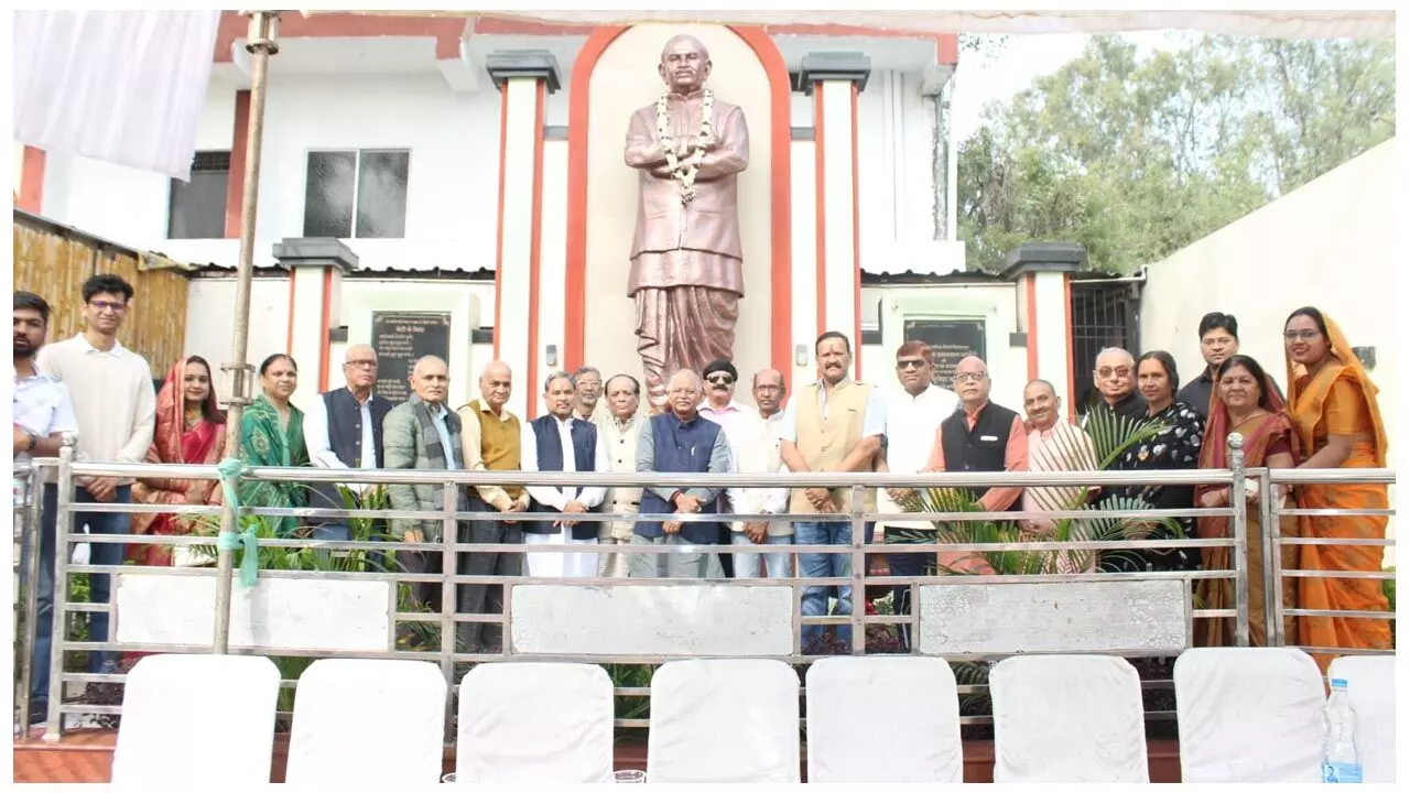 Bilaspur News: चतुर्वेदी की सातवीं पुण्यतिथि: जन्म शताब्दी पर वृहद कार्यक्रम की रूपरेखा बनी, दी गई श्रद्धांजलि…