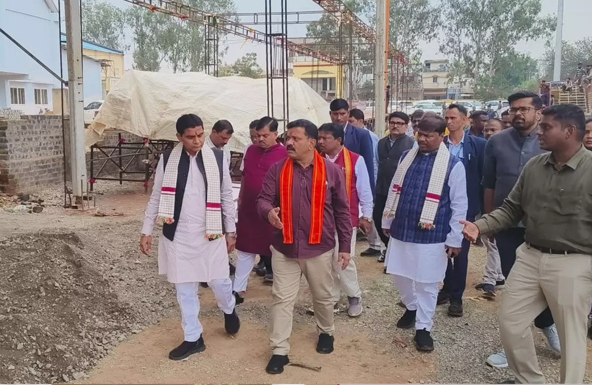 उप मुख्यमंत्री, वनमंत्री और खेलमंत्री ने लिया बस्तर ओलंपिक प्रतियोगिता के आयोजन की समीक्षा बैठक, आयोजन स्थल का किया निरीक्षण