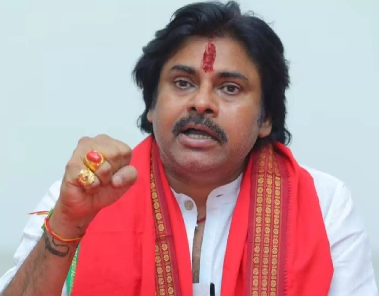Pawan Kalyan Threat: डिप्टी CM और एक्टर पवन कल्याण को मिली जान से मारने की धमकी, मचा हड़कंप, जांच में जुटी पुलिस…
