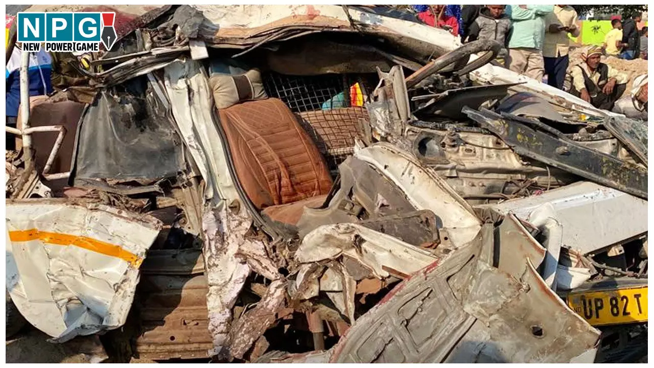 Hathras Road Accident: मौत बनकर आया केंटर, छीन ली 7 लोगों की जिंदगी, कई घायल, बढ़ सकती है मृतकों की संख्या