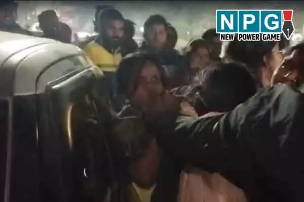 Korba news: कोरबा चौपाटी में वो…के साथ पकड़ा गया वकील पति, फिर जो हुआ उसका देखिये वीडियो कैसे हुई कुटाई