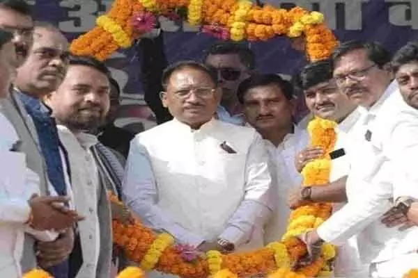 Chhattisgarh News: बाबा गुरू घासीदास के मनखे-मनखे एक समान का संदेश आज भी प्रासंगिक: मुख्यमंत्री विष्णु देव