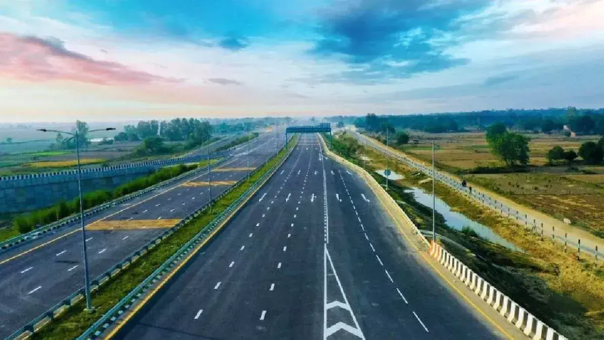Greenfield Expressway: भारत में बनने जा रहे ग्रीनफील्ड एक्सप्रेस वे: देशभर में कनेक्टिविटी का नया युग…