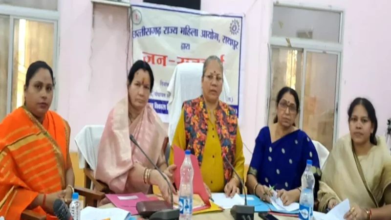 Head Master News: हेड मास्टर की अय्याशी से परेशान पत्नी बच्चों के साथ रहती है अलग, अब हर महीने पत्नी को देना होगा 20 हजार रुपये