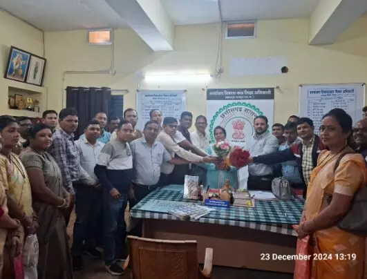 Teacher News: विकासखंड शिक्षा अधिकारी अभनपुर का संगठनों एवं शिक्षकों ने दिया धन्यवाद…