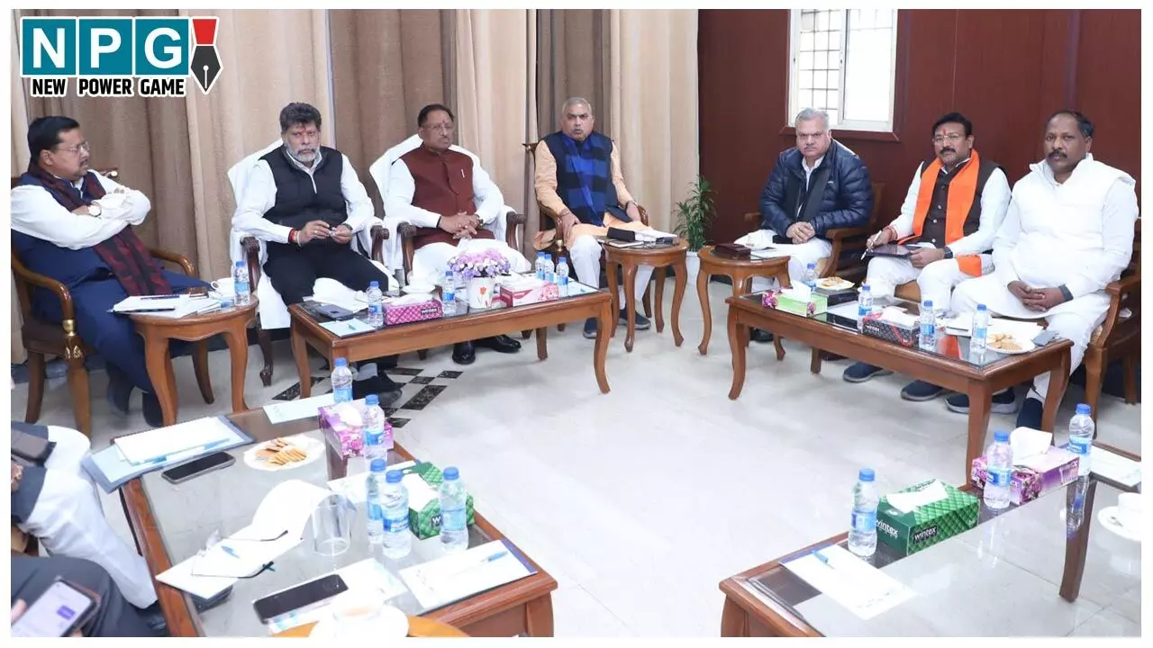 CG BJP News: नए मंत्रियों के शपथ से पहले दिल्ली में बीजेपी की अहम बैठक, मुख्यमंत्री, डिप्टी सीएम, पार्टी अध्यक्ष के साथ तमाम नेता मौजूद