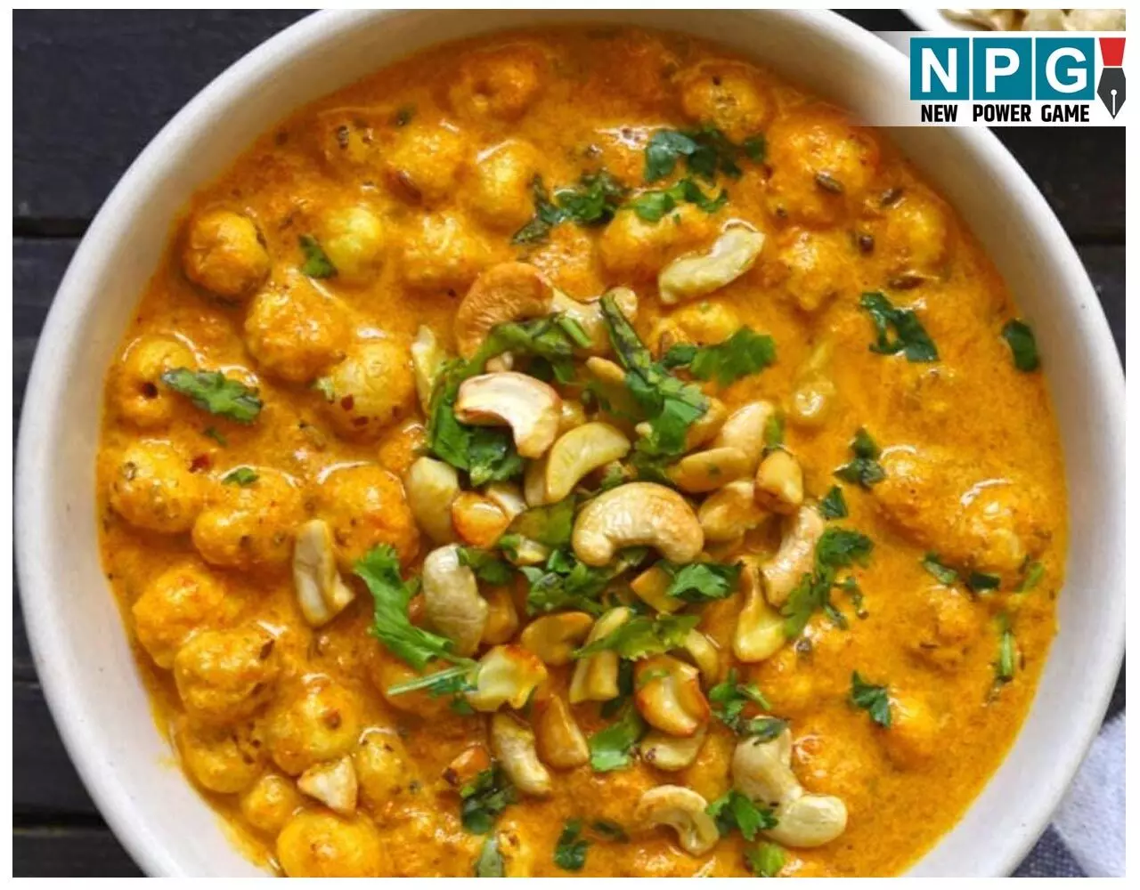 Makhana Kaju Curry Recipe: बिना लहसुन-प्याज के बनाइए ज़ायकेदार मखाना काजू करी, बनेगी शाम शानदार…