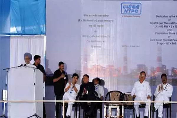 Dr. Manmohan Singh: 11 साल पहले सीपत आए थे पूर्व पीएम डा मनमोहन सिंह, तब उनकी सादगी के कायल हो गए थे लोग