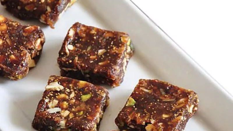 Anjeer- Dry Fruits Pak Recipe: अंजीर-ड्राईफ्रूट्स पाक है बिना शक्कर की हेल्दी मिठाई, सर्दी में जोड़ों के दर्द से देगी राहत, बच्चों का दिमाग होगा तेज़…