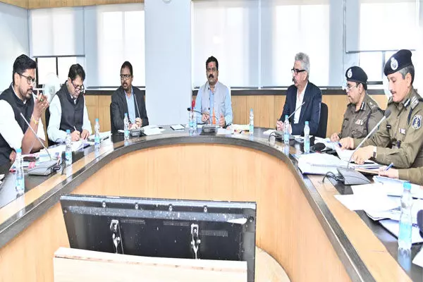 Chhattisgarh News: मंत्रालय में बड़ी बैठक: डिप्टी सीएम पुलिस विभाग के कामकाज की कर रहे हैं समीक्षा