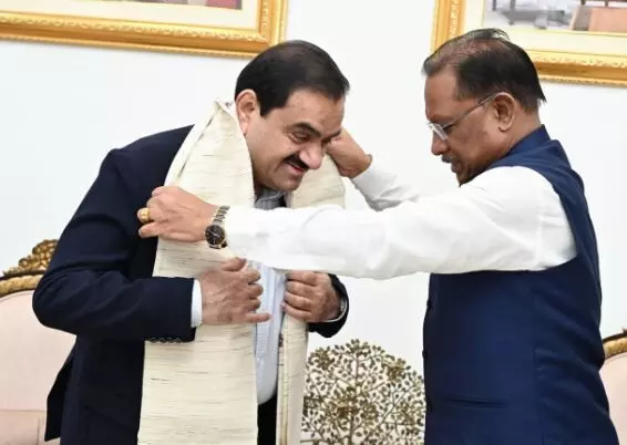 सीएम साय और अदानी समूह के चेयरमैन के बीच महत्वपूर्ण बैठक, बिजली व सीमेंट संयंत्रों के विस्तार के लिए 65 हजार करोड़ का होगा नियोजित निवेश