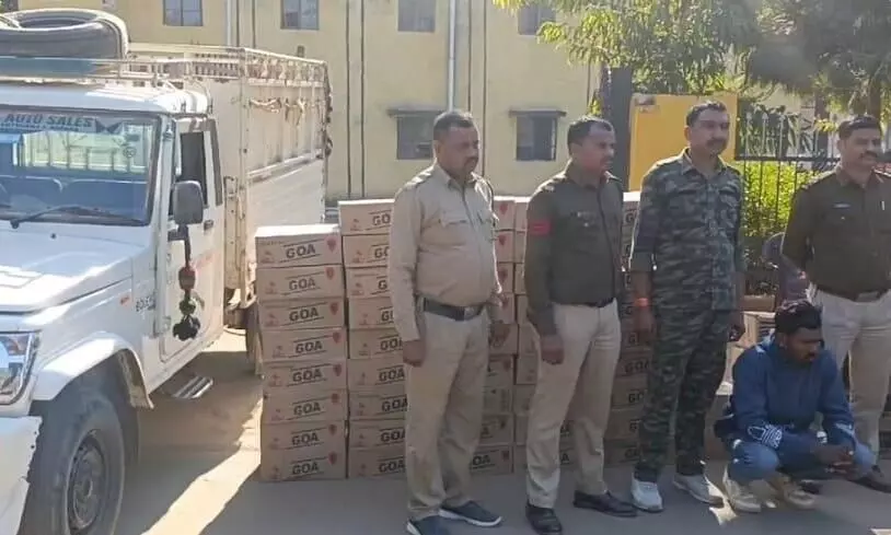 Sarguja News: धनिया पत्ती की खुशबू के बीच शराब की ऐसी तस्करी…. देखा, ना सुना होगा