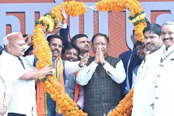 Chhattisgarh News: जहां कभी गोलियों की गूंज थी, वहां अब सुनाई देता है विकास का शंखनाद, बचेली में सीएम ने विकास कार्यो का किया लोकार्पण और भूमिपूजन