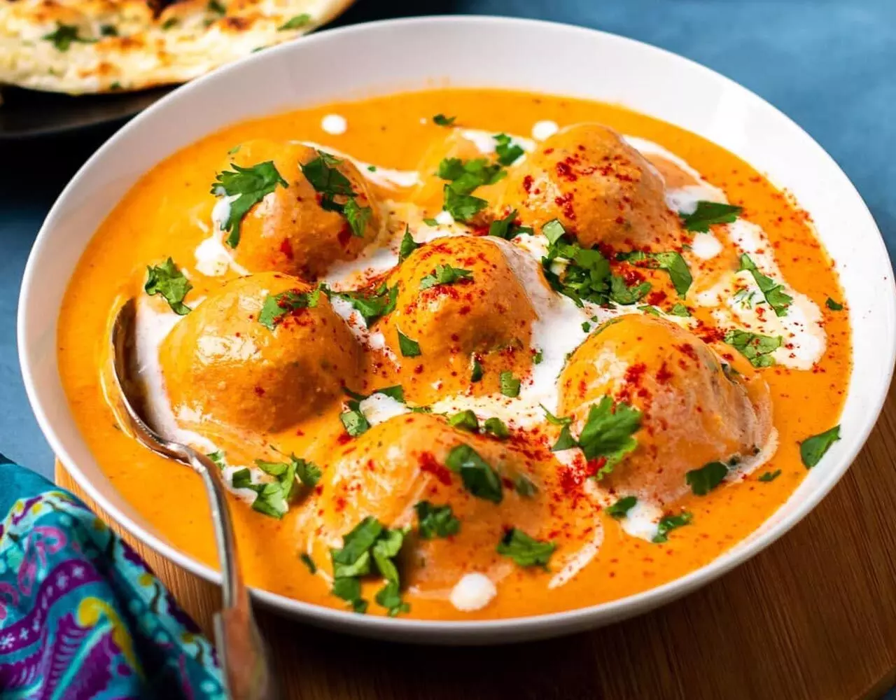 Easy Malai Kofta Recipe: इस आसान रेसिपी के साथ घर पर बनाइए रेस्टोरेंट स्टाइल मलाई कोफ्ता करी, छक कर खाएंगे सब खाना…