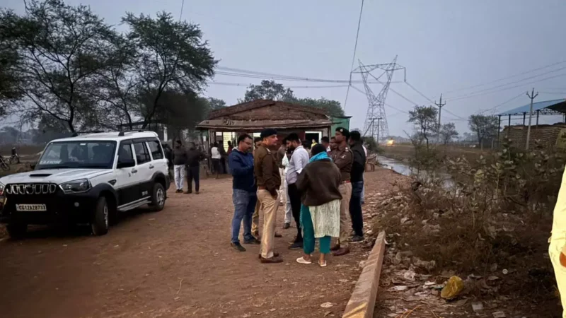 Chhattisgarh News: शराब भट्टी में लूट, कैश वैन के गार्ड को गोली मारकर 50 लाख लूट ले गये बदमाश…