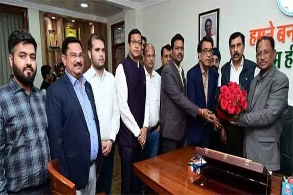 Chhattisgarh News: राजधानी में ऑटो एक्सपो का आज से: वाहन खरीदने वालों को रोड टैक्स में मिलेगी 50 प्रतिशत की छूट