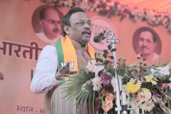 Chhattisgarh News: छत्तीसगढ़ पहुंचे बीजेपी के राष्ट्रीय महामंत्री तावड़े ने कहा- कांग्रेस ने अंबेडकर को किया अपमानित