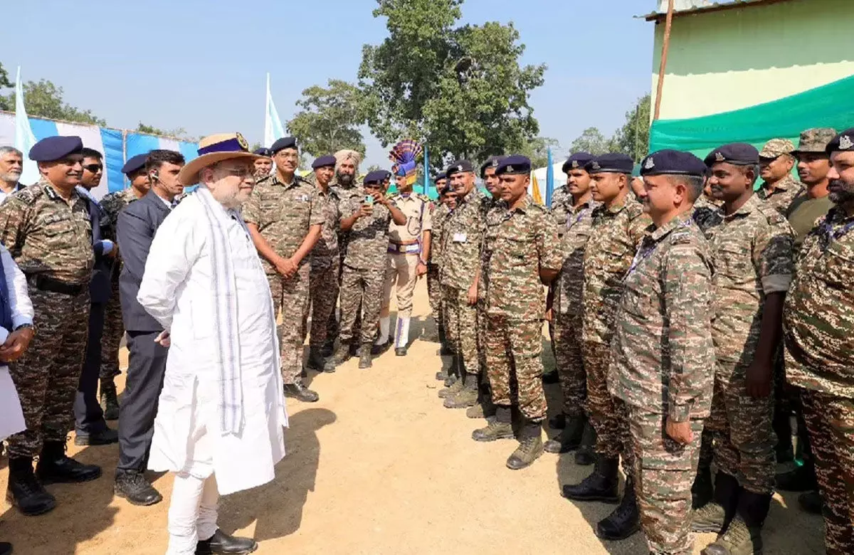 Chhattisgarh Naxal News: गृह मंत्री अमित शाह ने थपथपाई छत्तीसगढ़ के जवानों की पीठ, सीएम विष्णुदेव बोले-नक्सलवाद की जड़ें अब पूरी तरह कमजोर…