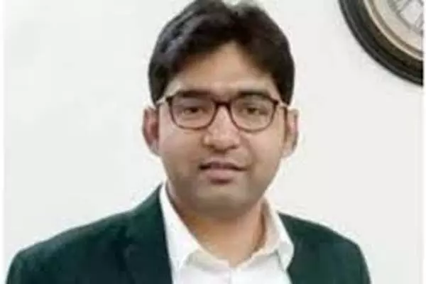 CG News: मुंगेली जिला पंचायत CEO प्रभाकर पाण्डेय को पुरस्कृत करेगा चुनाव आयोग: 25 जनवरी को राजधानी में होगा सम्मान..