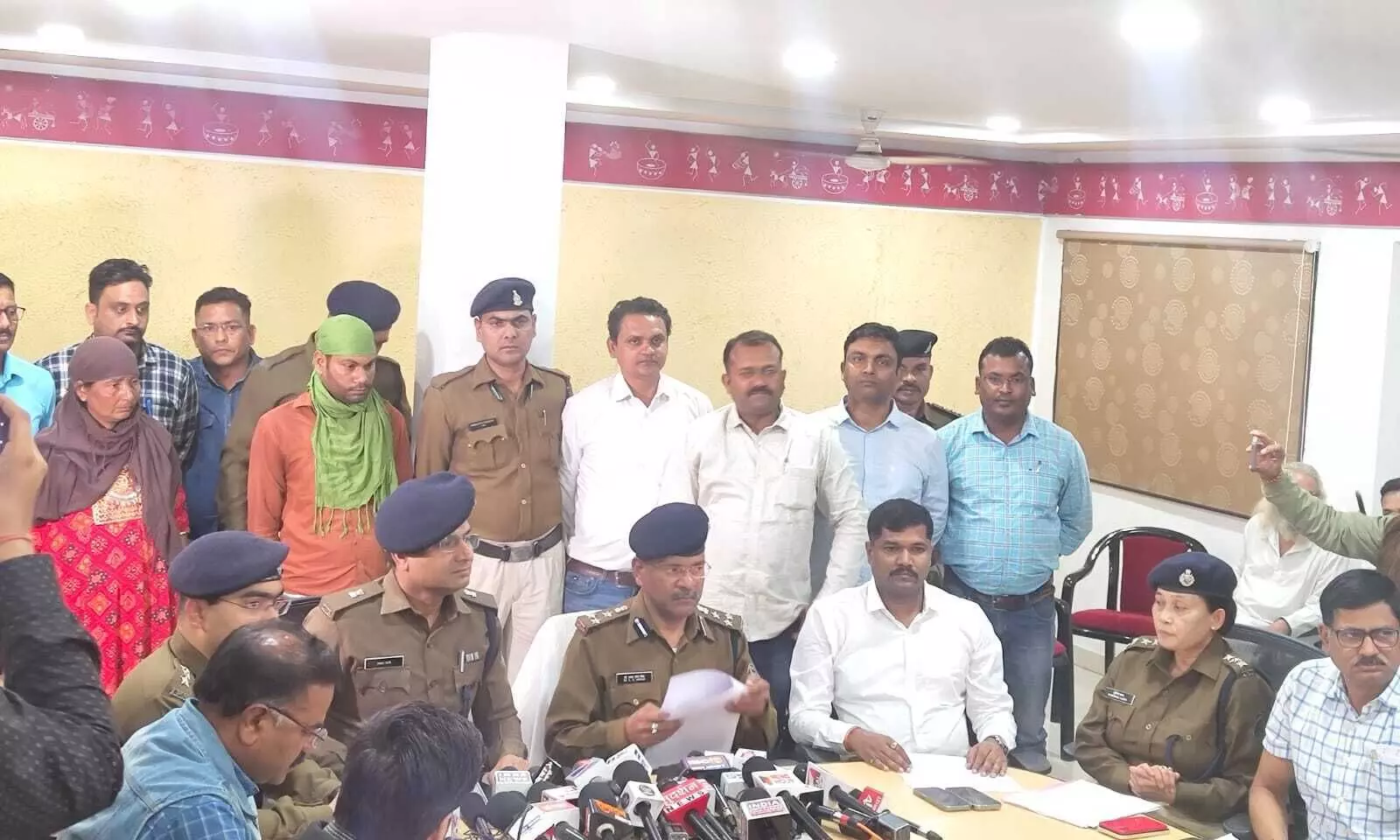 Raipur News: घिनौनी हरकत…नाबालिग के शव के साथ दुष्कर्म, लीव इन पार्टनर के साथ मां-बेटी की कर दी हत्या…