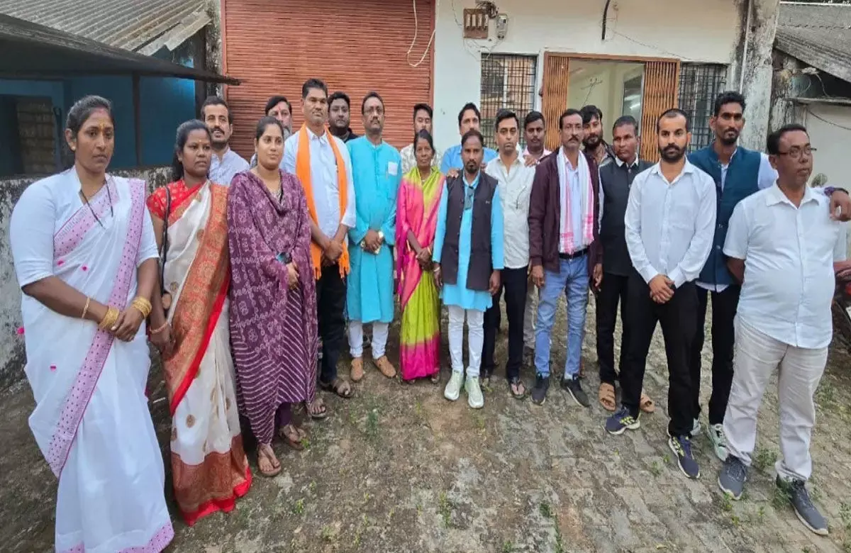Sukma News: टिकट वितरण के बाद 18 बीजेपी नेताओं ने दिया इस्तीफा, पार्टी पर लगाये कई गंभीर आरोप…
