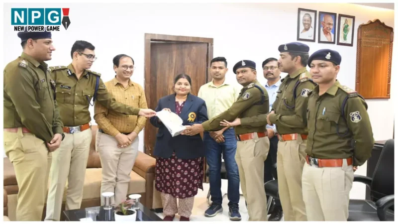 Rajnandgaon Police News: राजनांदगांव पुलिस ने "गोल्डन बुक ऑफ वर्ल्ड रिकॉर्ड" में दर्ज कराया नाम, एक दिन में 20497 लोगों को किया जागरूक
