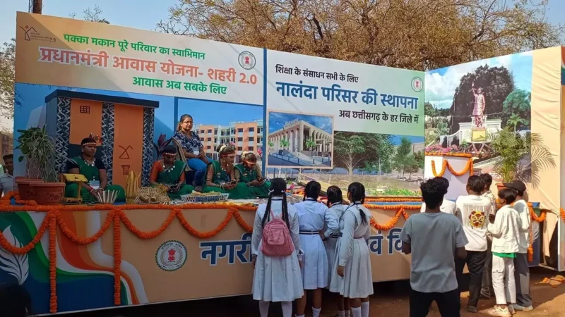 Urban Administration in Republic Day: गणतंत्र दिवस पर नगरीय प्रशासन की झांकी रहा खास आकर्षण…