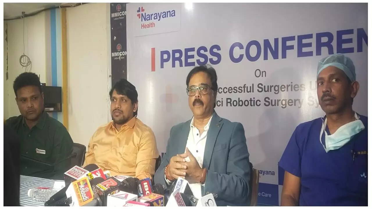MMI Narayana Hospital: एमएमआई नारायणा हॉस्पिटल में डॉ. राजेश सिन्हा ने दा विंची रोबोटिक सिस्टम के साथ प्रथम 14 सफल सर्जरी पूरी की…