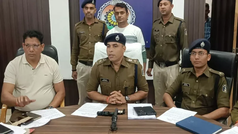 Durg News: बिल्डर्स से पत्नी का अवैध संबंध का शक, कंप्यूटर इंजीनियर ने यूट्यूब से देखकर बनाया बम और किया कार में ब्लास्ट…