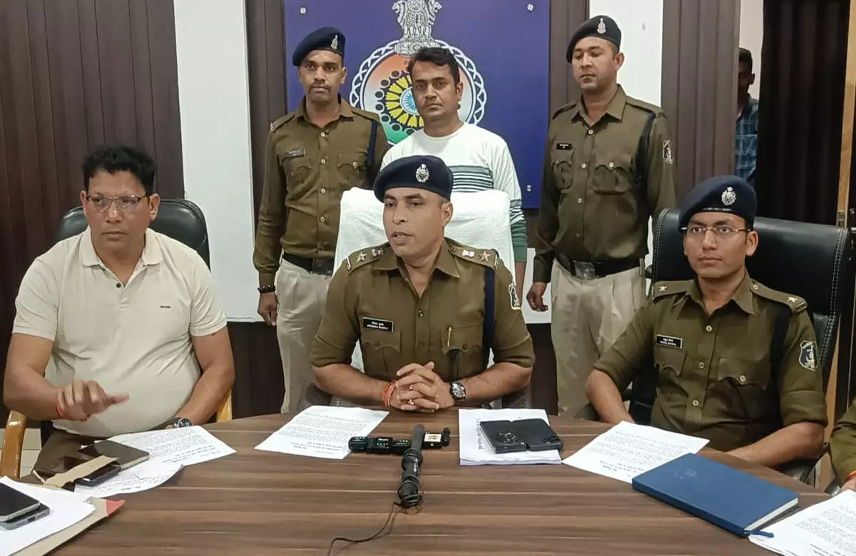 Durg News: बिल्डर्स से पत्नी का अवैध संबंध का शक, कंप्यूटर इंजीनियर ने यूट्यूब से देखकर बनाया बम और किया कार में ब्लास्ट…