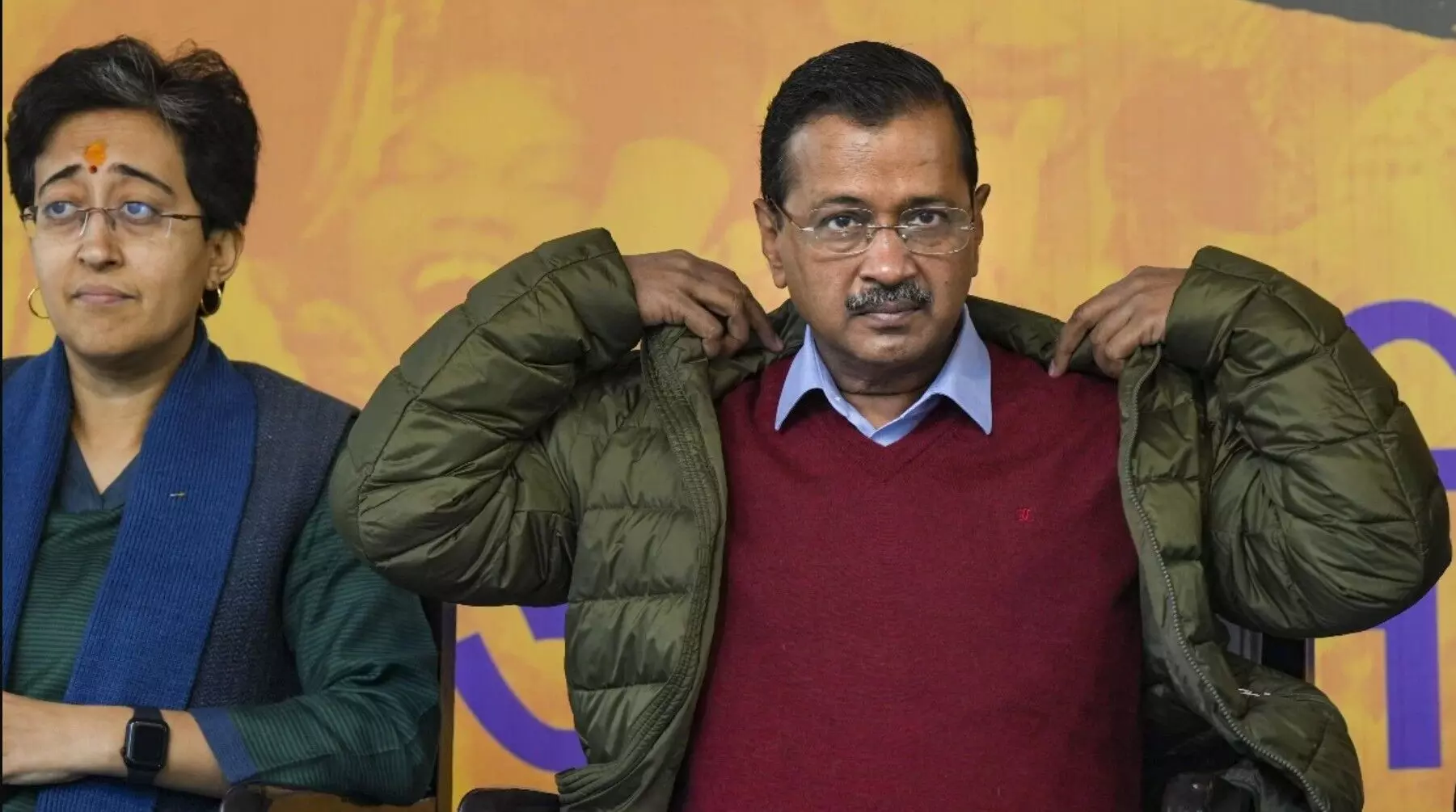 Delhi Assembly Election 2025: दिल्ली चुनाव से पहले अरविंद केजरीवाल को बड़ा झटका! 7 विधायकों ने छोड़ी पार्टी