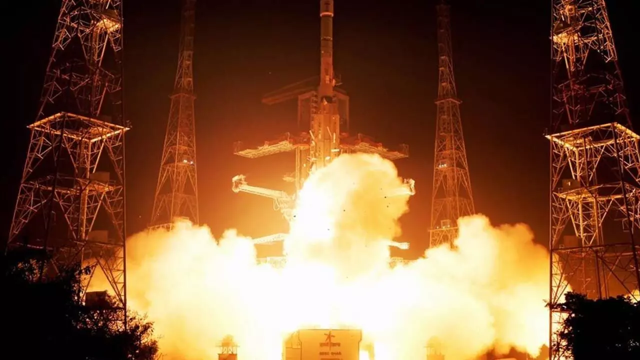 ISRO in NVS-02 Mission: ISRO को लगा तगड़ा झटका, 100वें मिशन पर आई बड़ी मुसीबत, पढ़िए पूरी खबर…