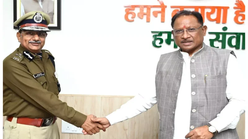 CM विष्णुदेव साय से DGP अरुण देव गौतम ने की भेंट, मुख्यमंत्री ने नई जिम्मेदारी के लिए दी शुभकामनाएं…