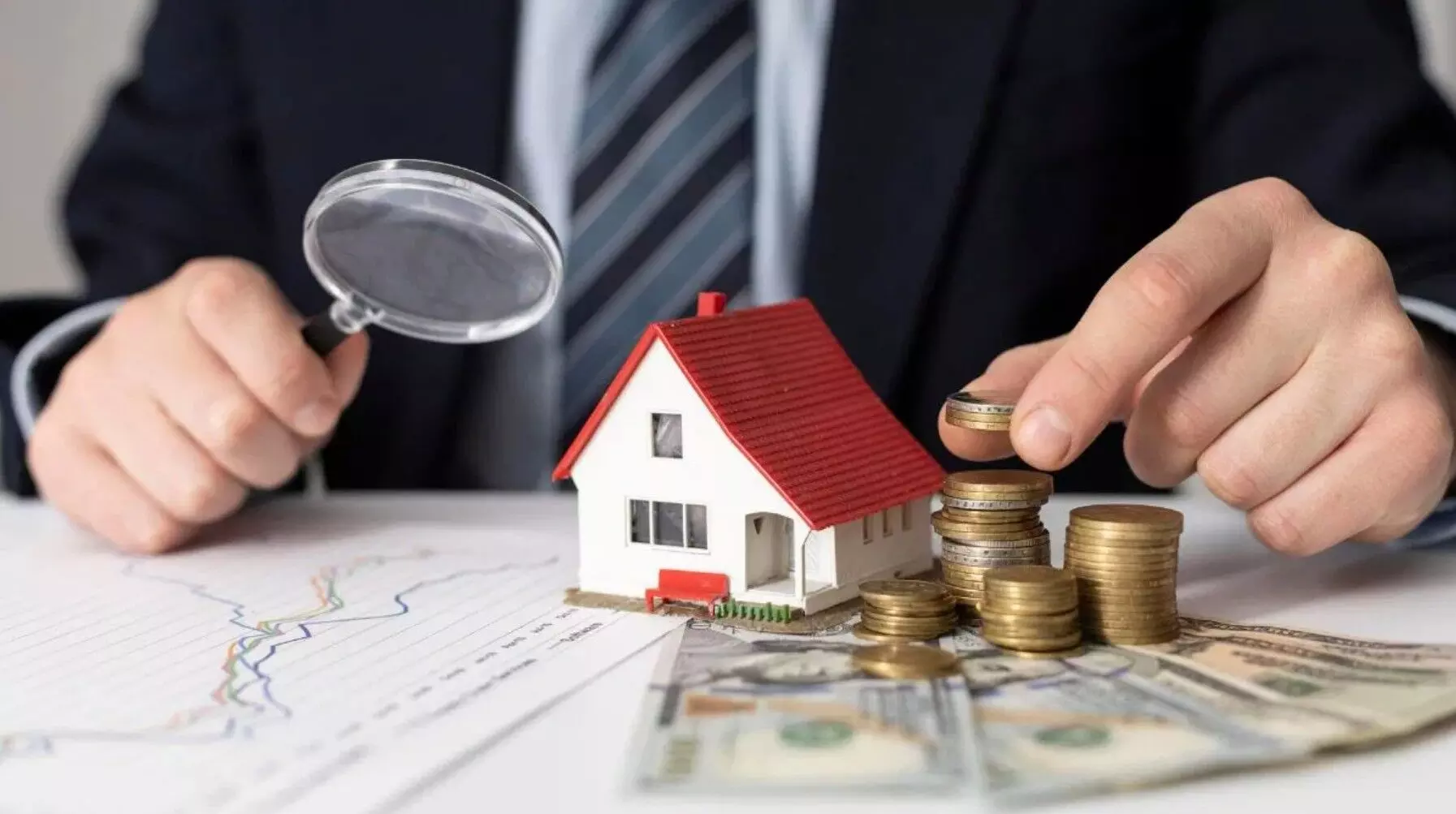 Home Loan EMI Calculator: RBI ने घटाया ब्याज, आपके होम लोन की EMI होगी कम, जानिए कितना होगा फायदा
