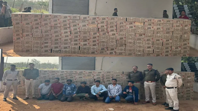 Durg News: कांग्रेस नेता के फार्म हाउस में छापा, 500 पेटी शराब पकड़ाई, चुनाव से पहले पुलिस की बड़ी कार्रवाई, 7 आरोपी गिरफ्तार