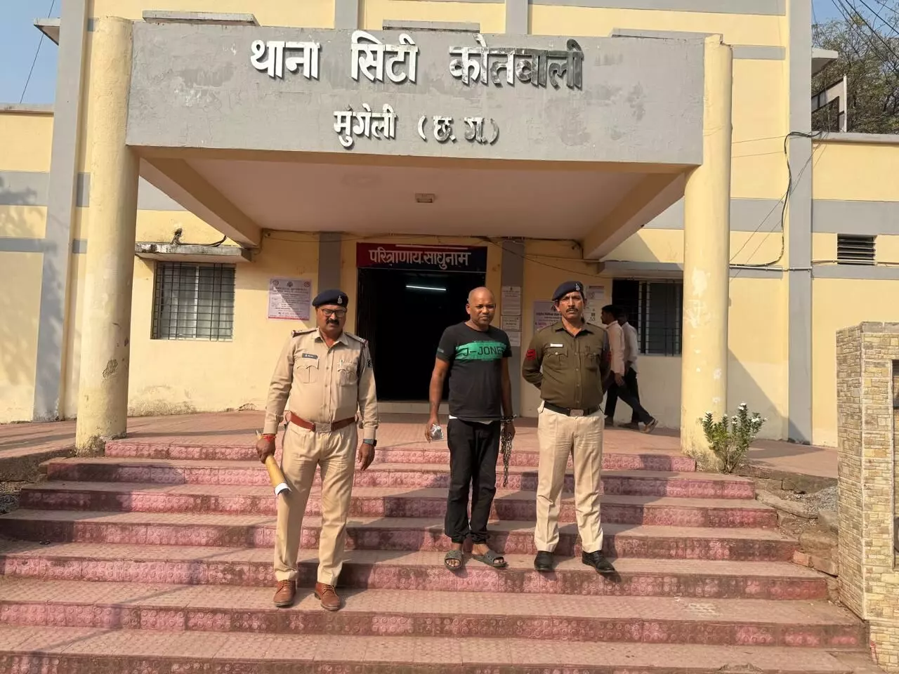 Mungeli News: पुलिस के हत्थे चढ़ा फर्जी सीआईडी अफसर, अस्पताल संचालक से की थी सात लाख की ठगी