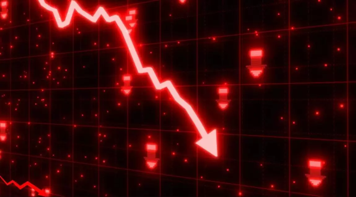 Stock Market Updates: अमेरिकी टैरिफ के असर से सेंसेक्स-निफ्टी में गिरावट, सेंसेक्स 500 अंक टूटा, निफ्टी 23400 के नीचे
