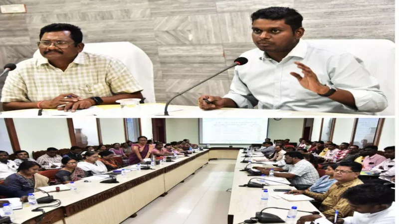 Jagdalpur News: प्री बोर्ड परीक्षा के परिणाम पर कलेक्टर ने किया स्कूलों के प्राचार्यों से चर्चा…