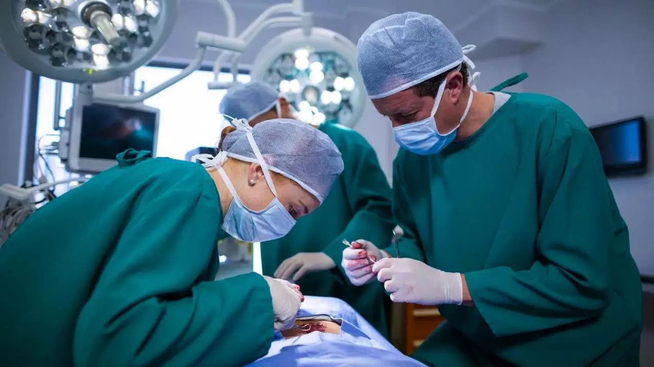 Man with 5 Kidneys: शरीर एक किडनी 5…जान बचाने के लिए डॉक्टरों का चमत्कार, जानिए अनोखा मामला..