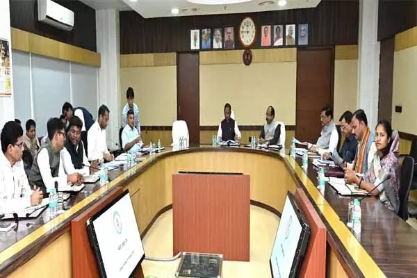 Vishnudeo Cabinet: विष्‍णुदेव कैबिनेट की बैठक खत्‍म: किसानों को लेकर सरकार का बड़ा फैसला, IFS के नए पद स्‍वीकृत