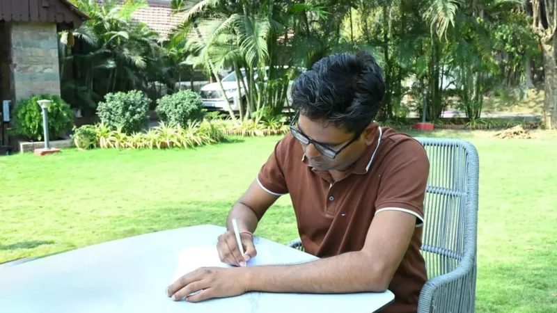 Chhattisgarh Budget 2025: रच दिया इतिहास! वित्त मंत्री ओपी चौधरी ने खुद लिखा पूरा बजट, जानिए इसकी खासियतें!