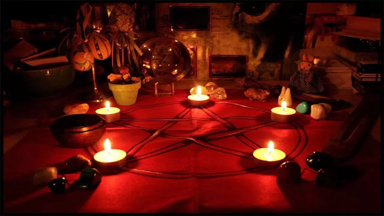 MP Ujjain Tantra Kriya News: तंत्र-मंत्र के लिए लाश चुराने का सनसनीखेज मामला, कब्रिस्तान से निकाली थी दो साल पुरानी लाश….