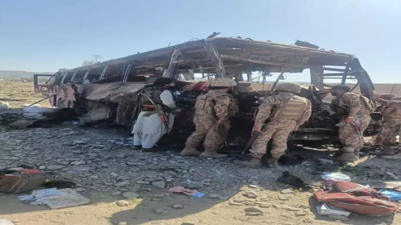 Baloch rebels attack on Pakistan army: सेना पर बलूच आर्मी का फिदायीन हमला, 90 सैनिकों की मौत