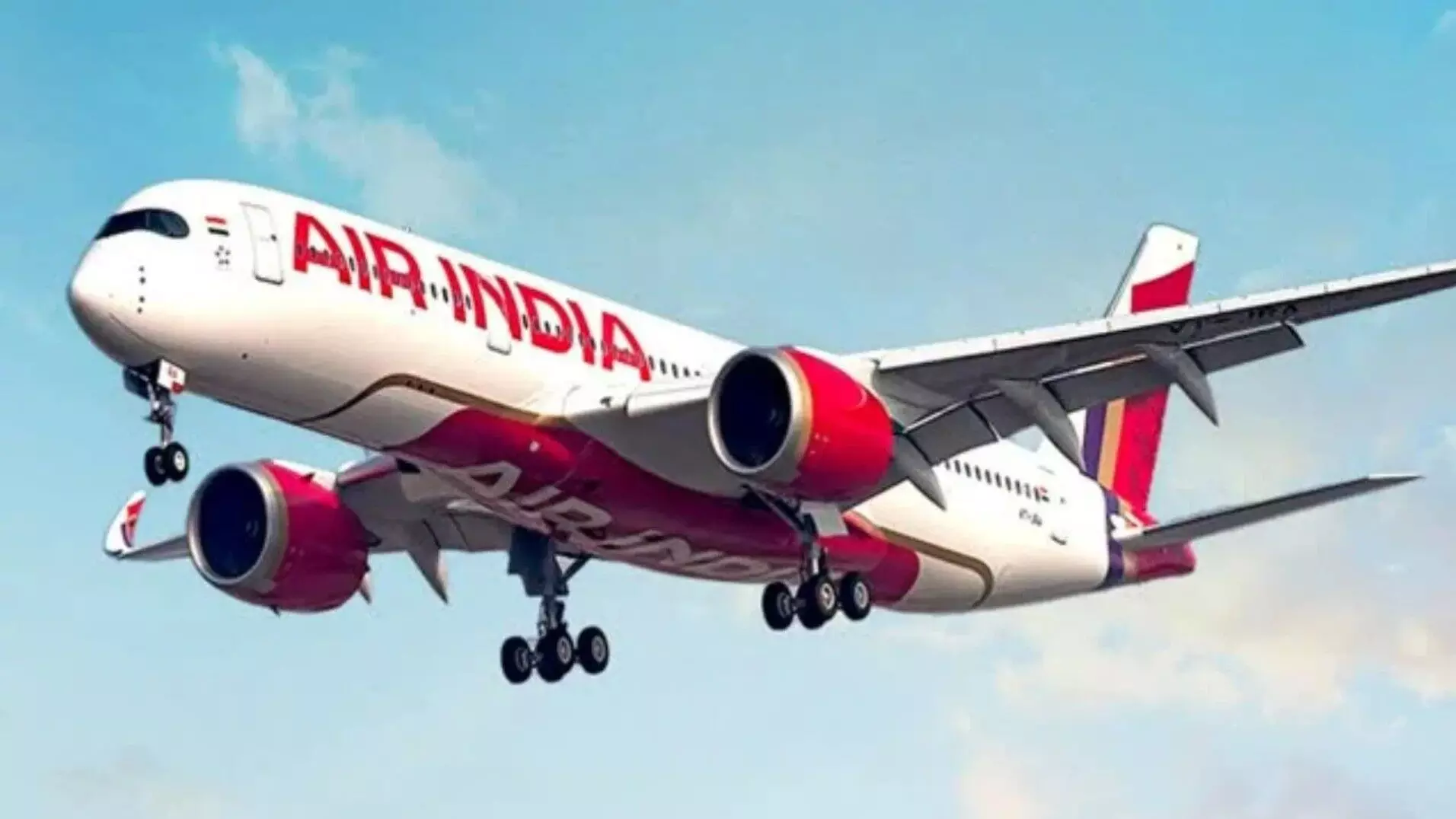 Air India Flight News: एयर इंडिया में बड़ा हादसा! दिल्ली से लखनऊ जाते यात्री की संदिग्ध हालत में मौत – जानें पूरा मामला!