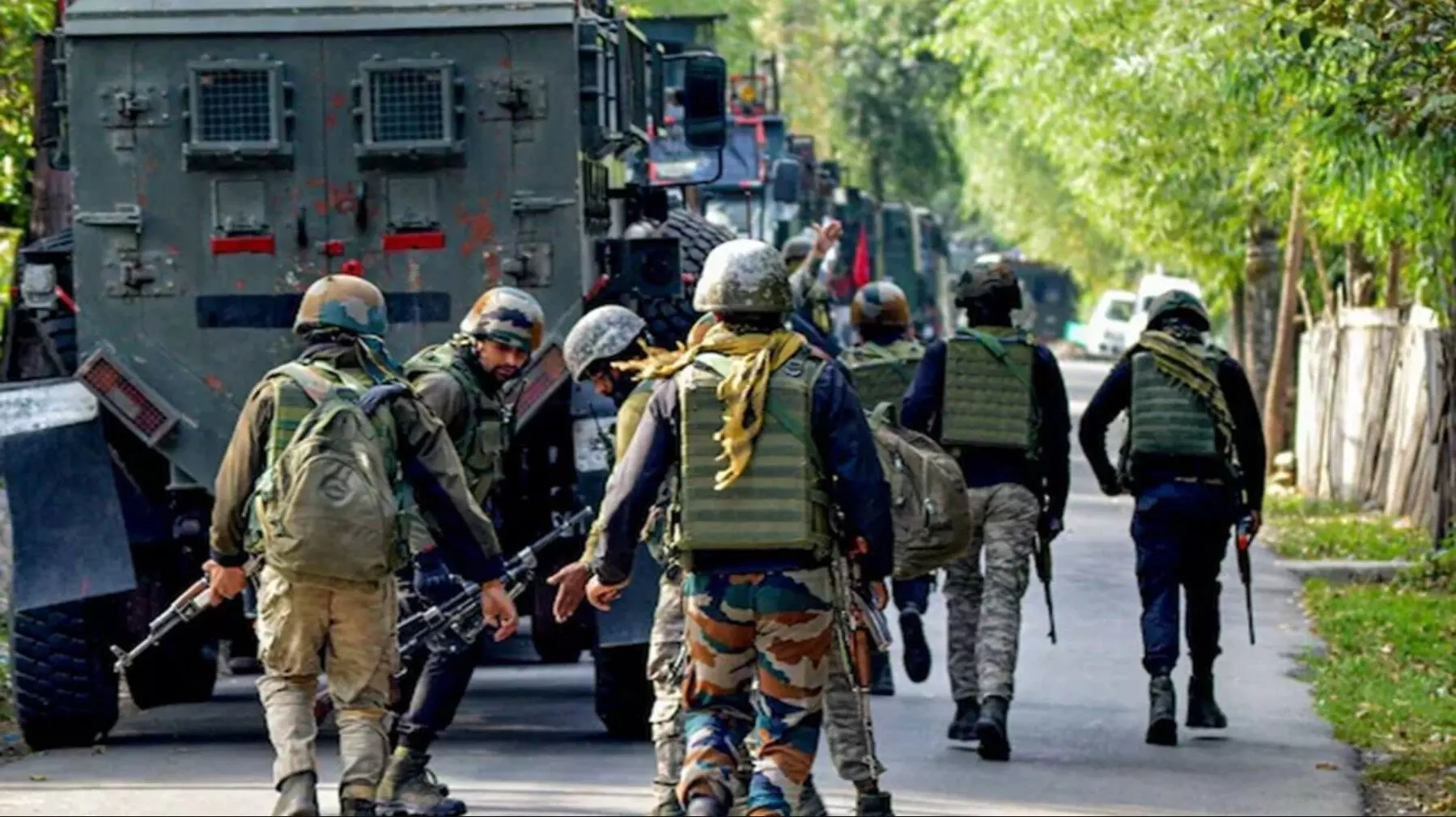 Jammu Kashmir Encounter: सेना को बड़ी कामयाबी! डोडा में आतंकी ठिकाने का भंडाफोड़, हथियार बरामद