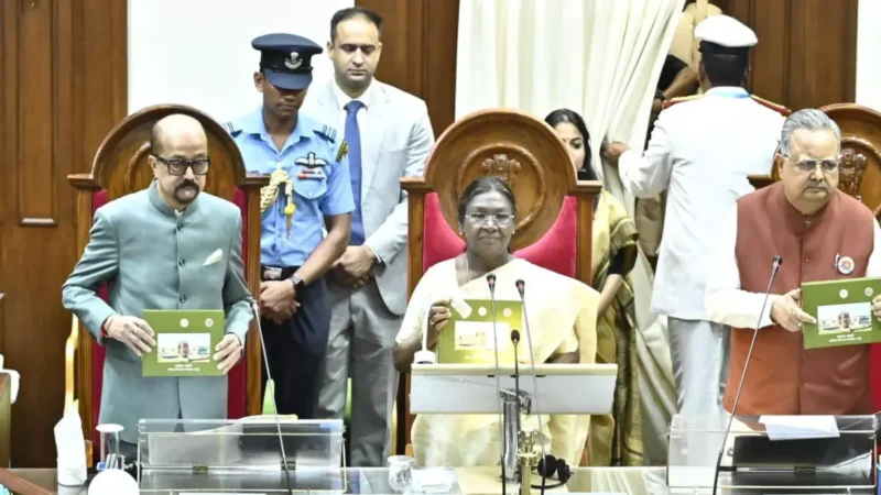 मुख्यमंत्री साय बोले-लोकतांत्रिक परंपराओं की मिसाल है छत्तीसगढ़ विधानसभा, डॉ. रमन सिंह ने कहा…