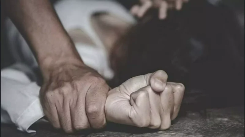 Bhojpur Crime News Hindi: भोजपुर में रिश्ते हुए तार-तार, भाभी के साथ किया रेप, पीड़िता ने आरोपी के चेहरे पर ने फेंका तेजाब!